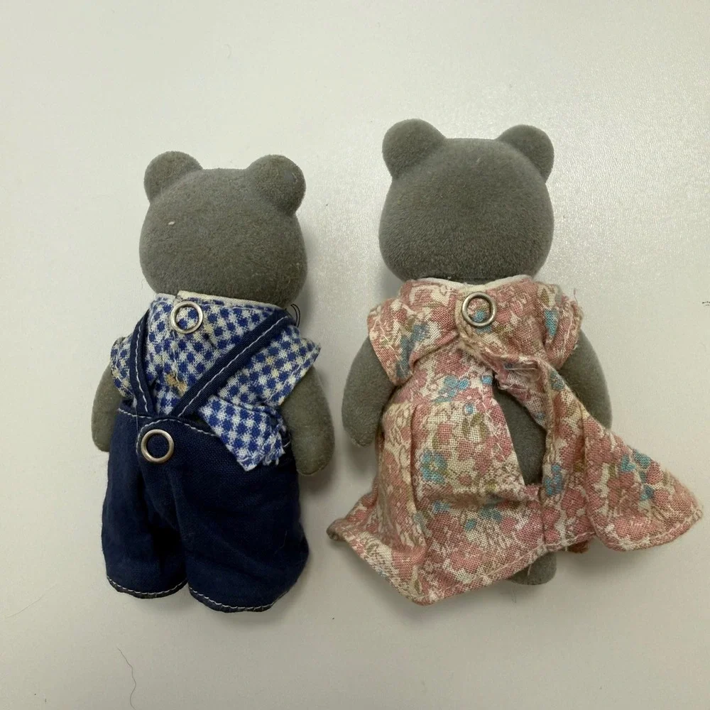 Vintage Sylvanian Families Calico Critters Evergreen Gray Bear Family Set of 6